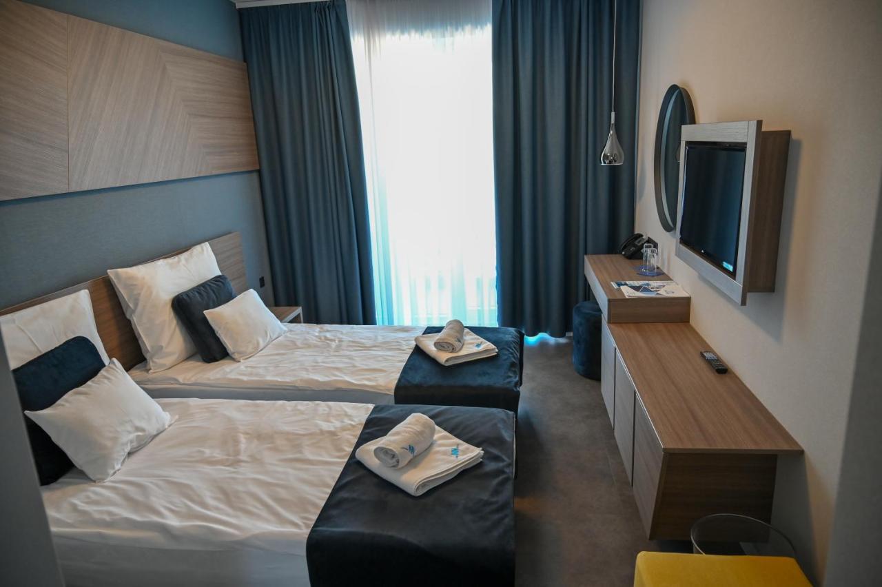 Nn Boutique Hotel Tiszaujvaros Exterior photo